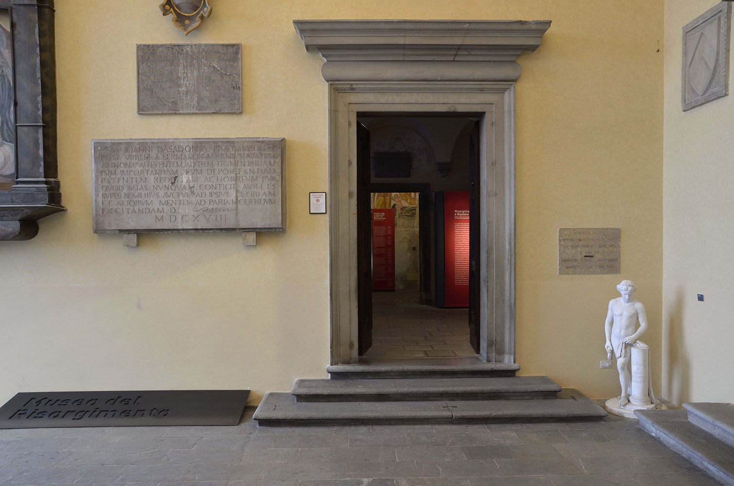 Saal 1. - Eingang zum Museum des Risorgimento